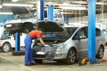 Amenzi uriaşe, aplicate service-urilor auto